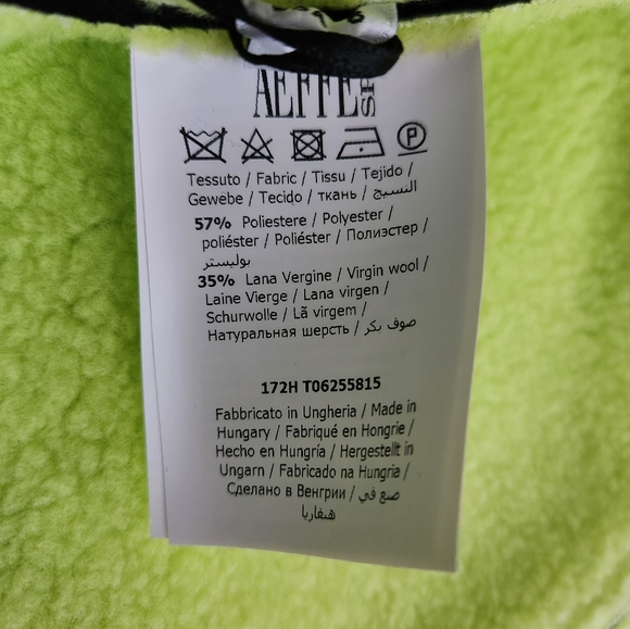 *Boutique Moschino Neon Green and Black Wool Blend Coat, women's size 6… - Picture 9 of 10